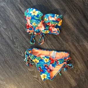 Bathing suit set